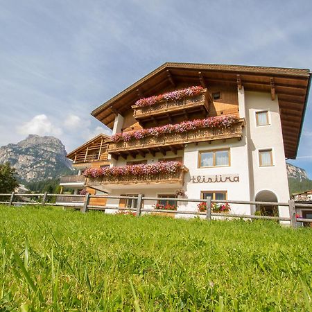 Dolomitdreams Hotel La Villa  Exterior photo
